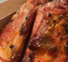 Black Pepper Roasted Turkey Leg