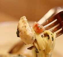 Chicken Garlic Lemon Cream Pasta