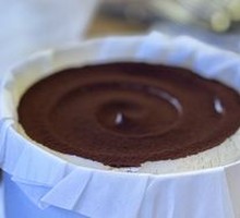 Tiramisu Molten Basque Cake
