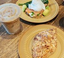 Almond Chocolate Croissant