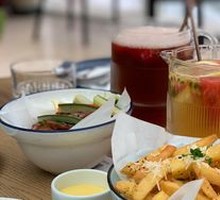 Fried Fish with V-shaped Fries