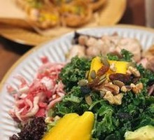 Lemongrass Chicken Energy Salad