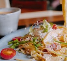Warm Egg Creamy Bacon Fettuccine
