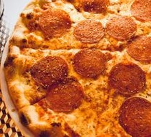 Salami Pizza