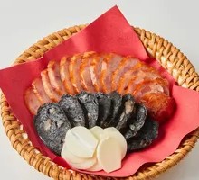 Taiwanese Sausage Slice