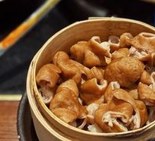 Pei's Braised Pig Intestines