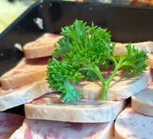Pei-style Luncheon Meat