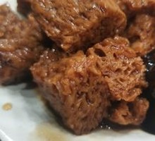 Braised Wheat Gluten Noodles in Red Sauce
