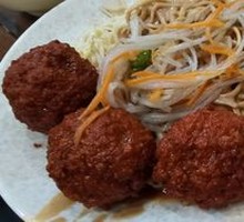 红烧狮子头面