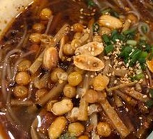 Spicy Sour Bamboo Shoot Noodles