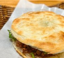 Signature Braised Pork in Flatbread