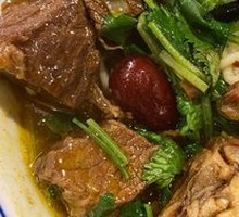 Signature Braised Beef Noodles