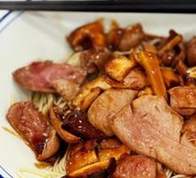 Sauce-Braised Kidney Noodles