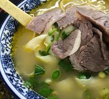 Beef Daoxiao Noodles