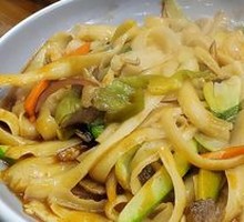 Beef Daoxiao Noodles