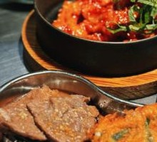 Spicy Stir-Fried Chicken Feet