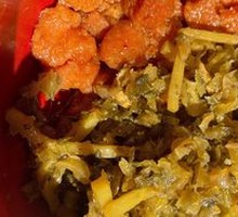 Salted Vegetable and Pork Noodles