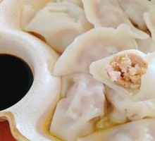 Handmade Steamed Crab Roe Dumplings