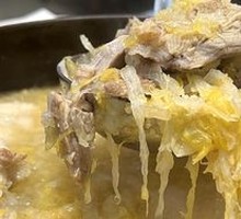 Seven-flower Bone Stick Sour Cabbage Pot
