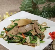 Stir-fried Lamb Offal with Garlic