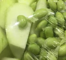 Loofah and Edamame Stir-Fry