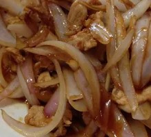 Stir-Fried Pork and Onion