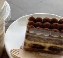 Starbucks Coffee Tiramisu Cake