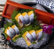 Yellow Xi Loach Roe Sashimi