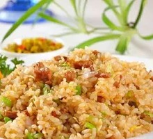 雪菜肉丝蛋炒饭