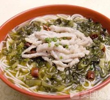 Pickled Cabbage and Pork Noodles