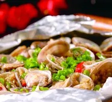 Aluminum Foil Grilled Clams