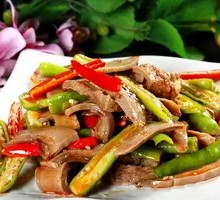 Green Pepper Pork Stomach Stir-fry