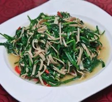 Stir-fried Leeks with Tofu Skin