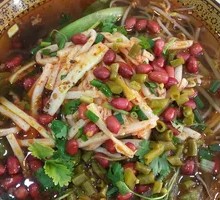 Spicy Sour Bamboo Shoot Noodles