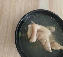 Clear Simmered Pig Trotter Soup