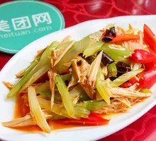 Stir-fried Celery with Tofu Skin