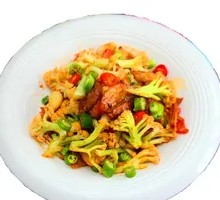 Stir-fried Cabbage with Meat