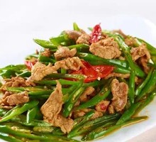 Bell Pepper and Shredded Pork