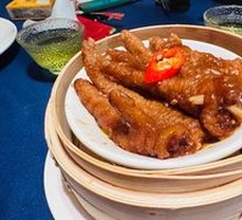 Steamed Chicken Feet in Sauce