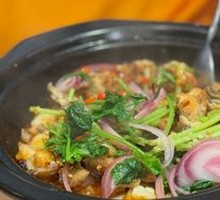 Flame Stir-fried Chicken with Ginger