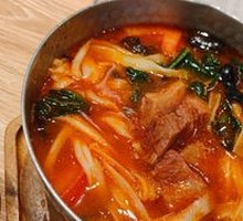 Tomato Snowflake Beef Brisket Rice Noodles