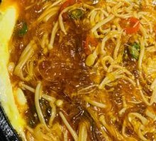 Iron Plate Vermicelli with Enoki Mushrooms