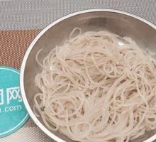 Beef Tendon and Vermicelli Soup