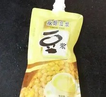 Freshly Ground Soy Milk