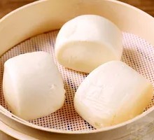 Golden Steamed Bun