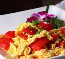 Tomato and Egg Stir-Fry