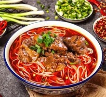 Bone-Scented Meat Noodle Soup