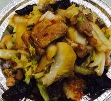 回锅肉煲仔饭