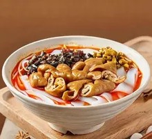 Stewed Intestine Rice Noodles