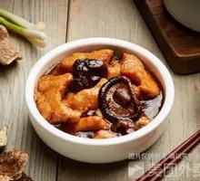 Braised Chicken with Mushrooms